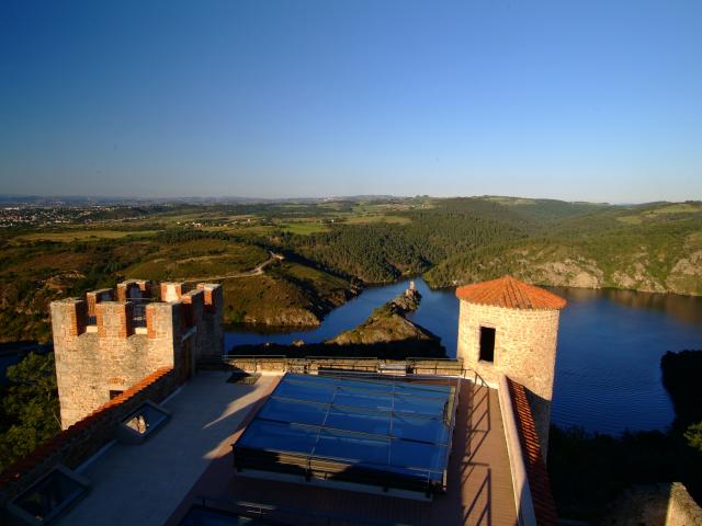 F Chambles Château D Essalois ©adt42 Gil Lebois (1)