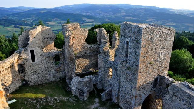 R Champoly Château Des Cornes D Urfé (2) ©adt42 Evelyne Deveaux